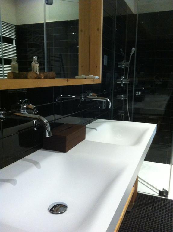 Chalet Park Apartment Mit Sauna Hamam Diemtigen Δωμάτιο φωτογραφία